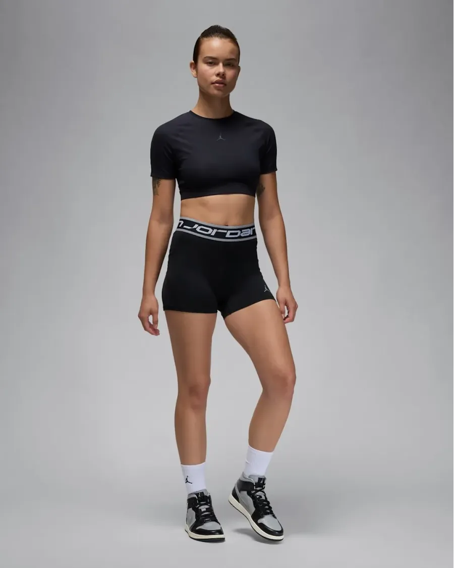 Топ Nike Air Jordan Sport Bodycon Performance FV6927-010