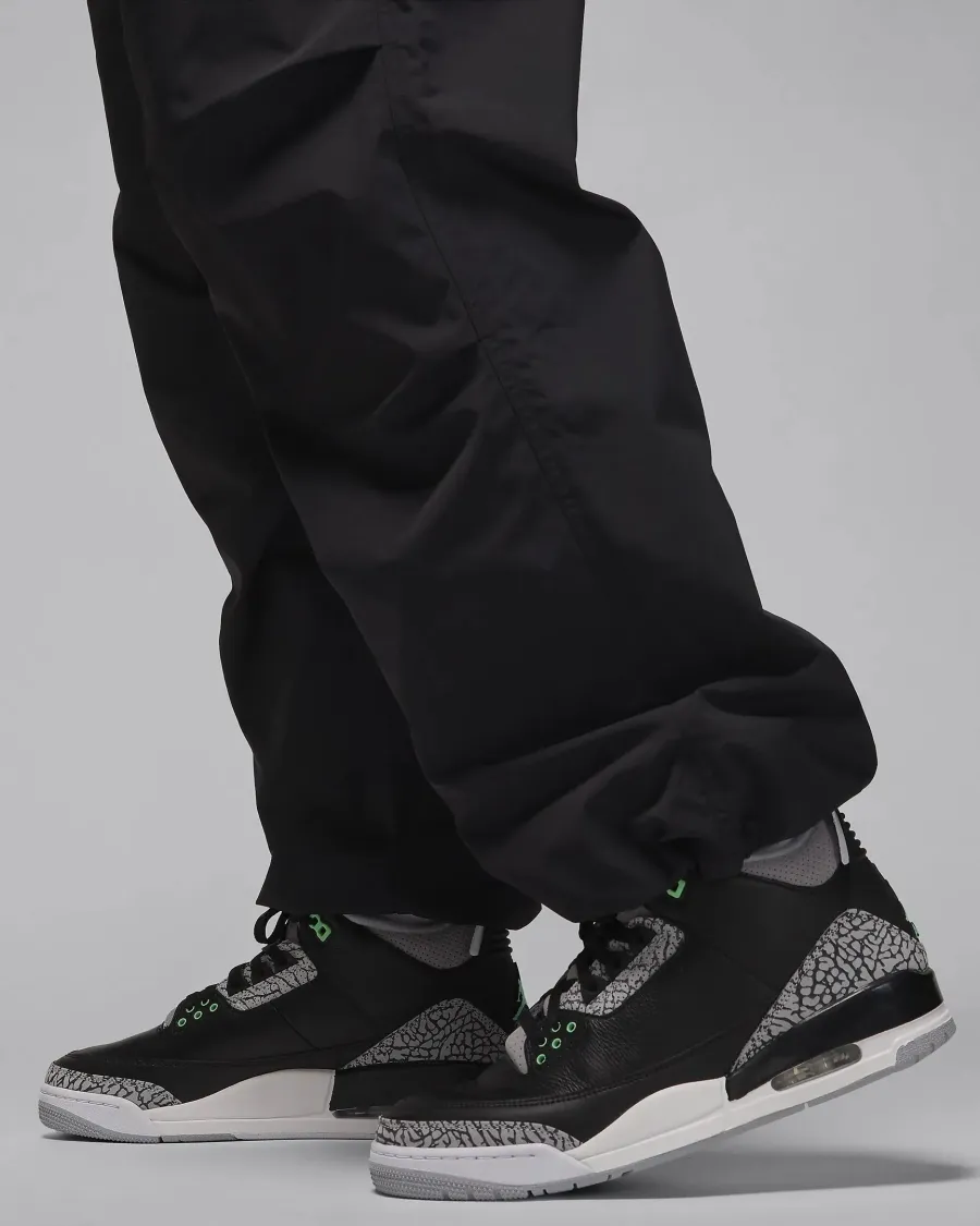 Спортивні штани Nike Air Jordan Essentials Woven FV7306-010