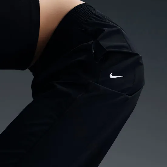 Штани Nike Windrunner High-Waisted Woven Open-Hem Trousers FV7655-010