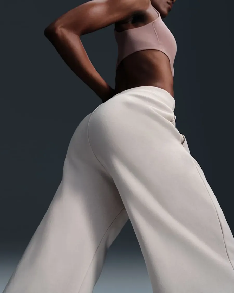 Штани Nike Sportswear Phoenix Fleece High-Waisted Wide-Leg Logo FV7684-104