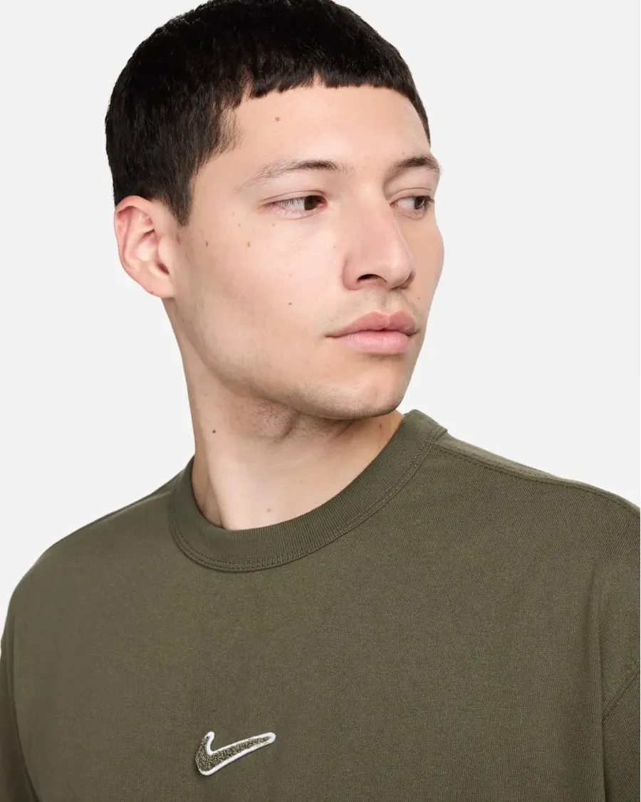 Футболка Nike Sportswear Premium Essentials Max90 FV7726-325