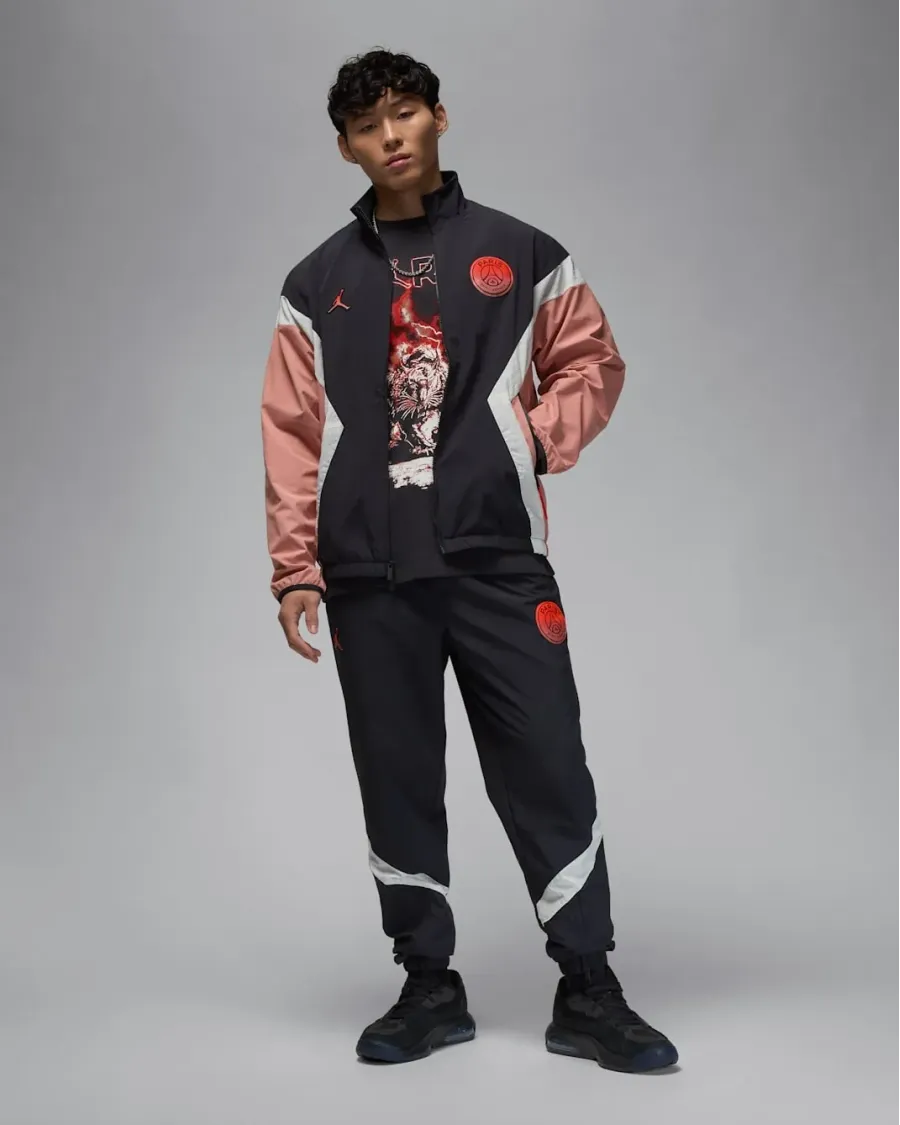 Футболка Nike Air Jordan PSG Statement Graphic Tee FV7734-045