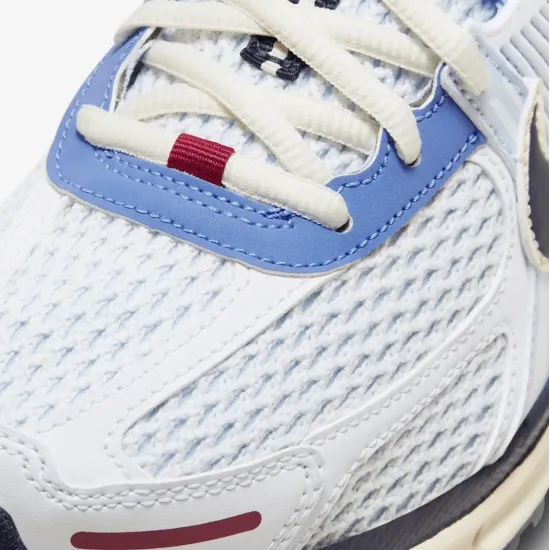 Кросівки Nike Zoom Vomero 5 FV8111-451