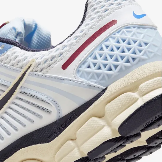 Кросівки Nike Zoom Vomero 5 FV8111-451