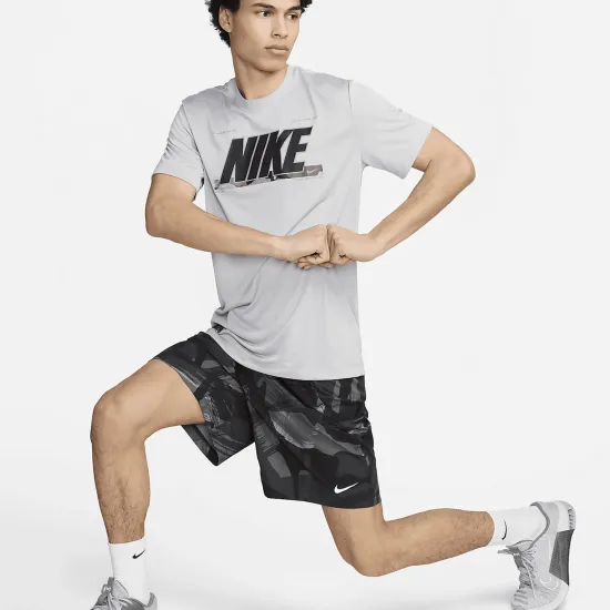 Футболка Nike Dri-FIT Tee Relaxed Camo Graphic FV8370-077