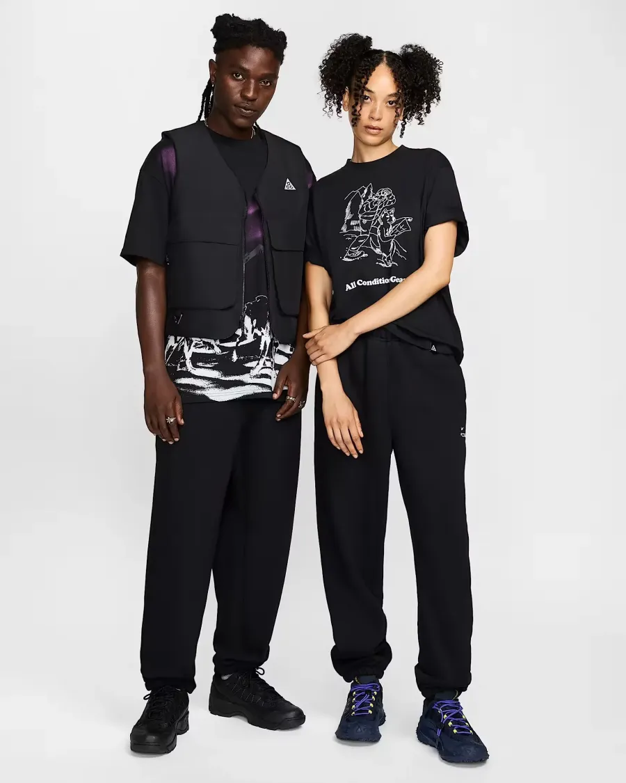 Штани Nike ACG Therma-FIT Repel Tuff Fleece Lungs FV8650-010