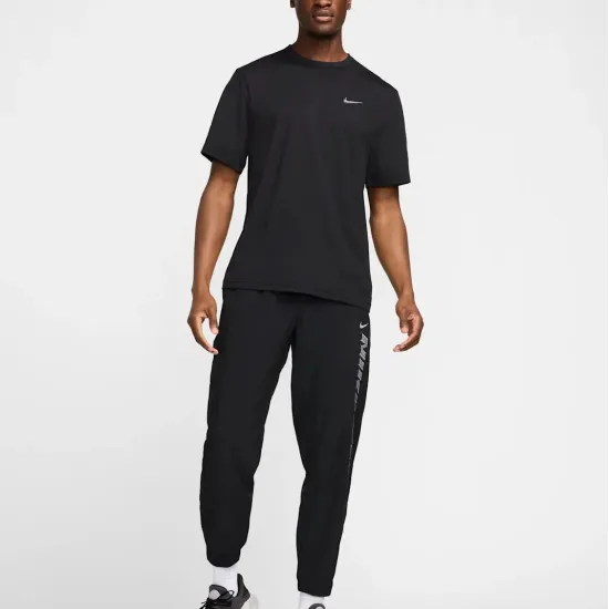 Футболка Nike Dri-FIT Hyverse Top FV9614-010