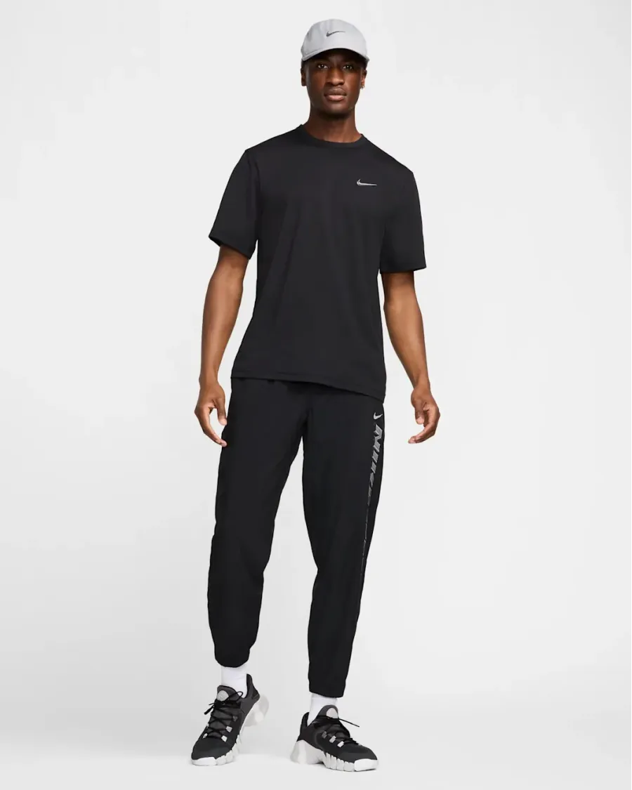 Футболка Nike Dri-FIT Hyverse Top FV9614-010