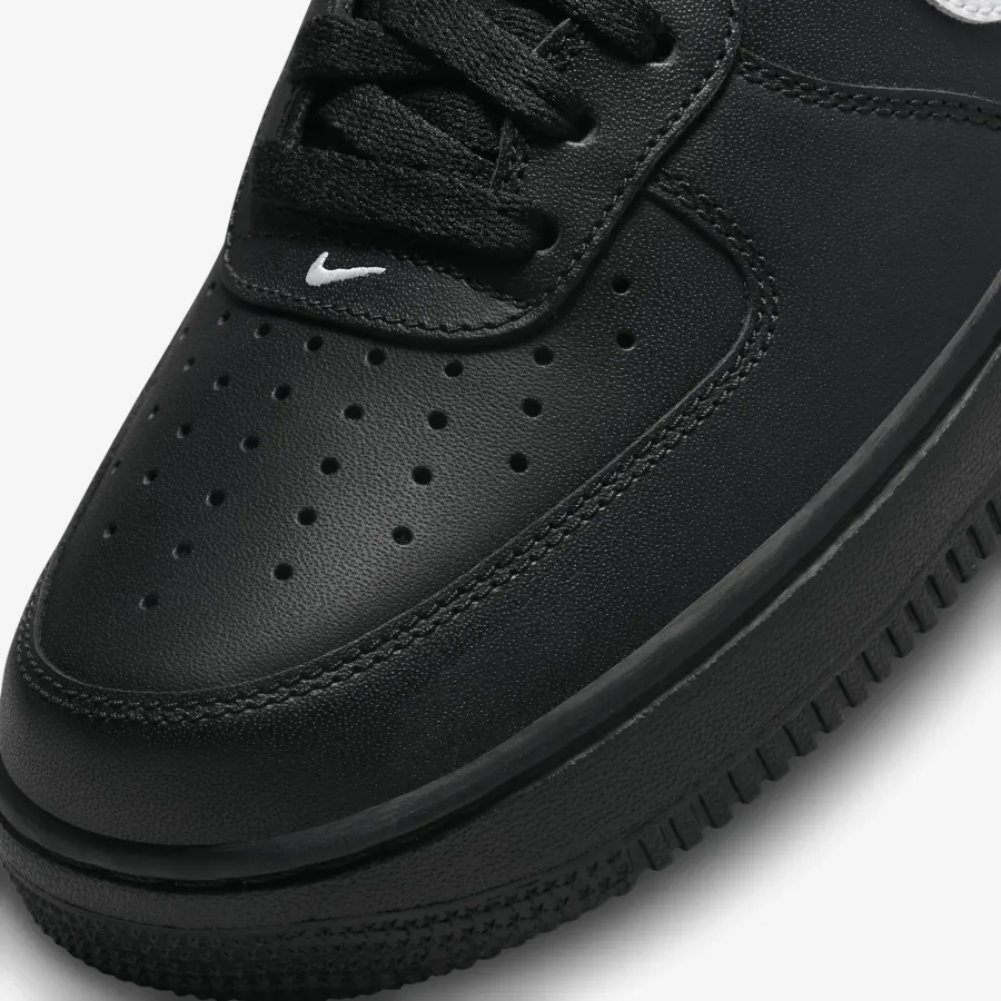 Кросівки Nike Air Force 1 Low '07 FZ0627-010