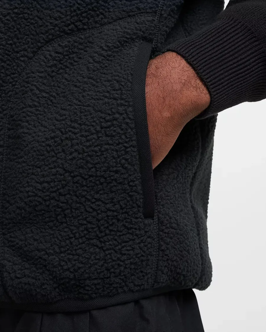 Жилетка Nike Sportswear Club Winterized Vest FZ0894-010