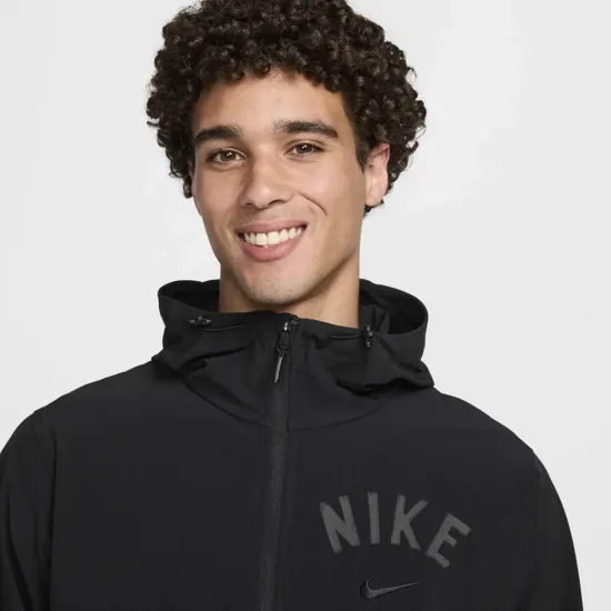Куртка Nike Unlimited Swoosh Repel Versatile FZ1070-010