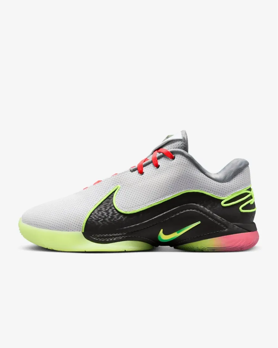 Кросівки Nike LeBron XXII FZ1094-101