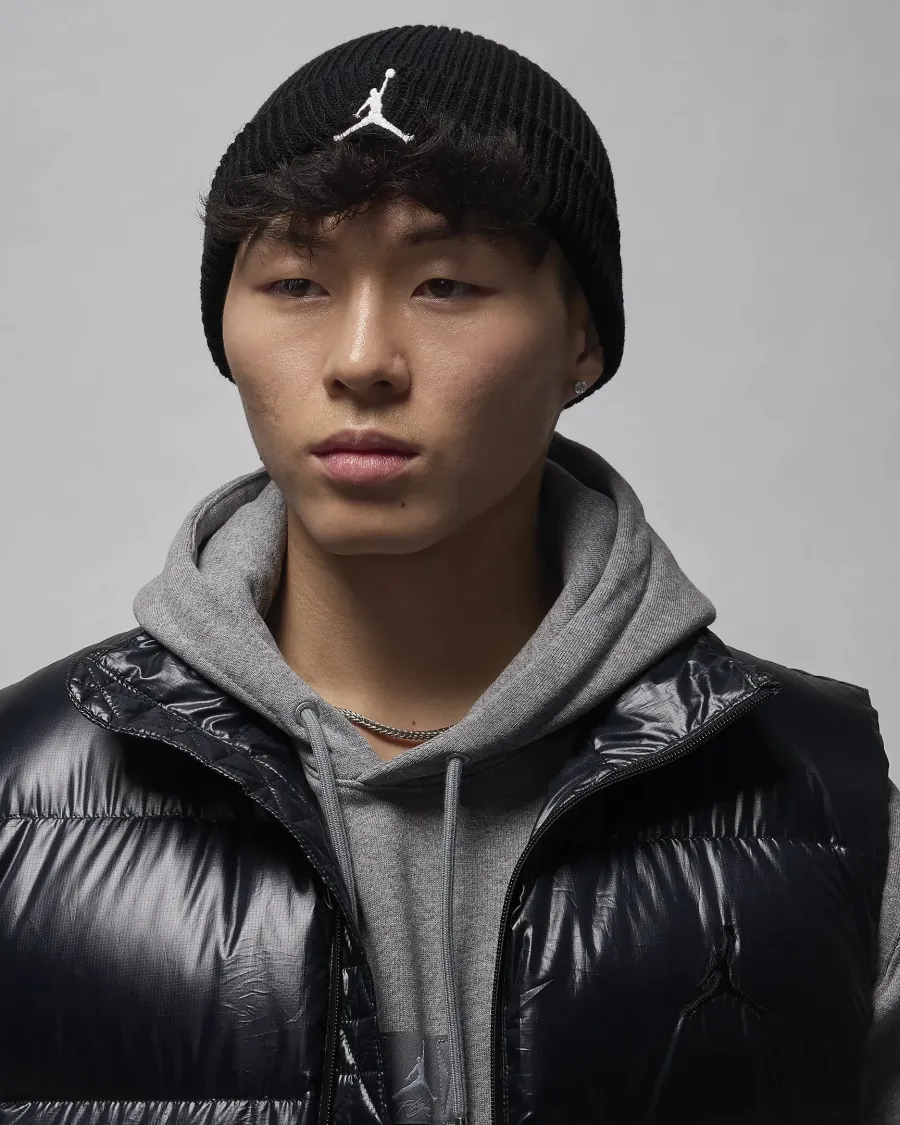 Шапка Nike Air Jordan Terra Beanie FZ2055-010
