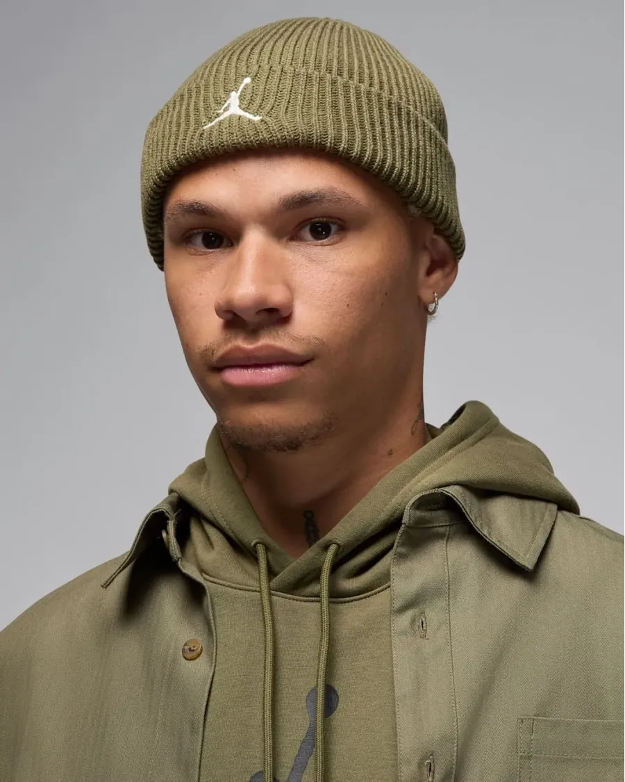 Шапка Nike Air Jordan Terra Beanie FZ2055-222