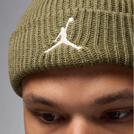 Шапка Nike Air Jordan Terra Beanie FZ2055-222