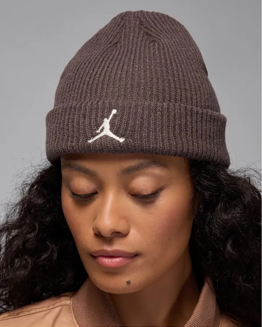 Шапка Nike Air Jordan Terra Beanie FZ2055-237
