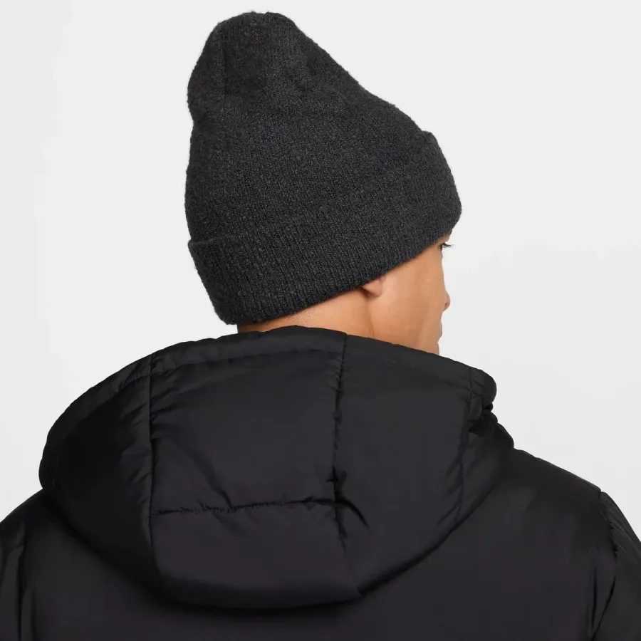 Шапка Nike Peak Cozy Beanie FZ2125-060