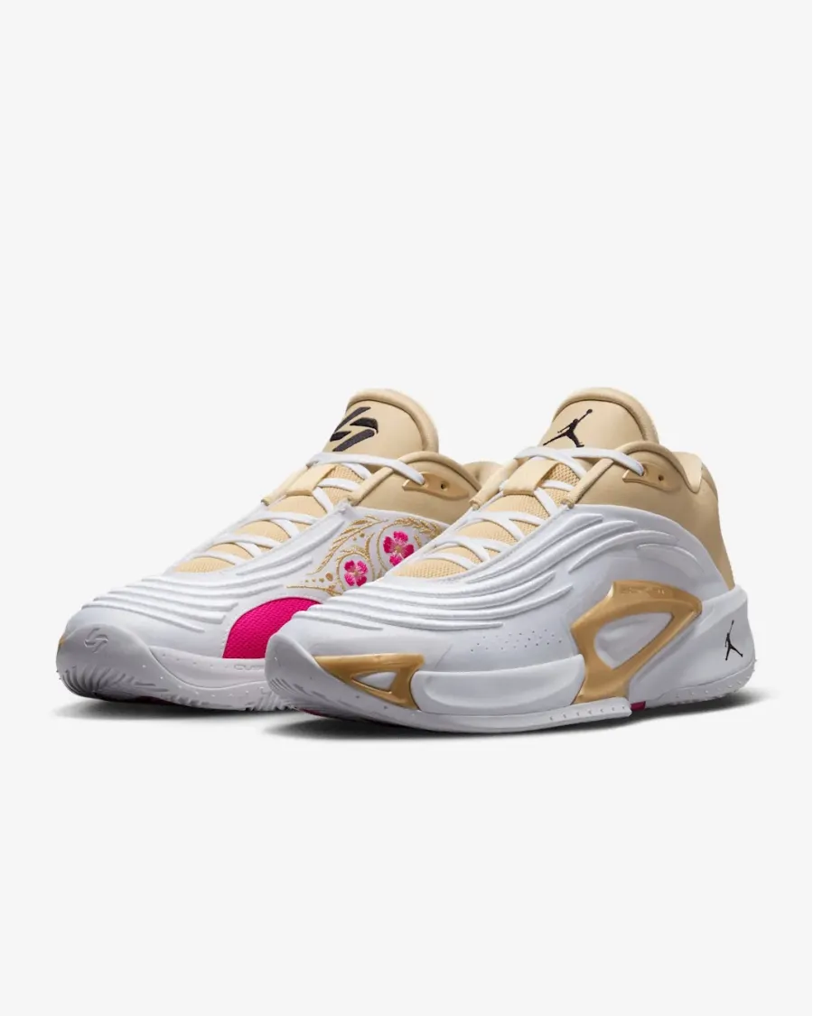 Кросівки Nike Air Jordan Luka 3 SE FZ2464-100