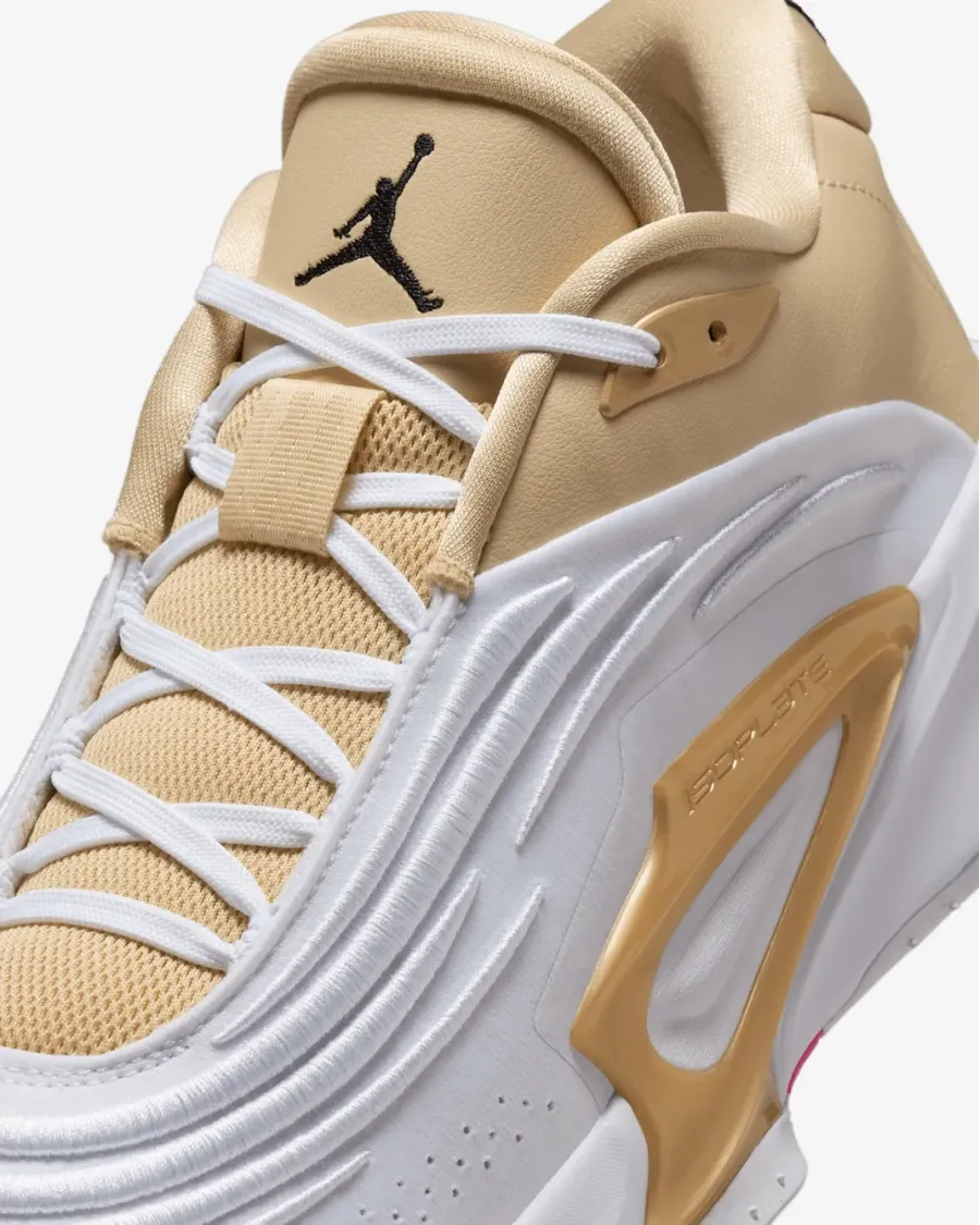 Кросівки Nike Air Jordan Luka 3 SE FZ2464-100