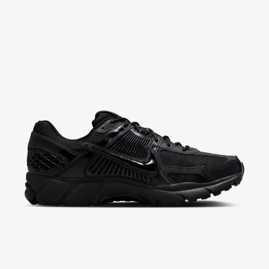 Кросівки Nike Air Zoom Vomero 5 FZ3313-001