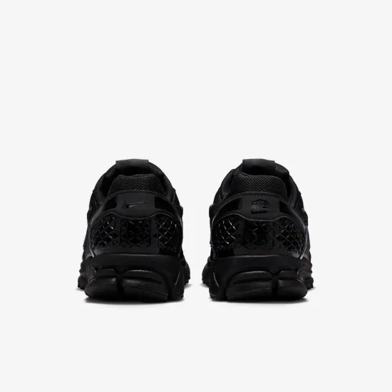 Кросівки Nike Air Zoom Vomero 5 FZ3313-001