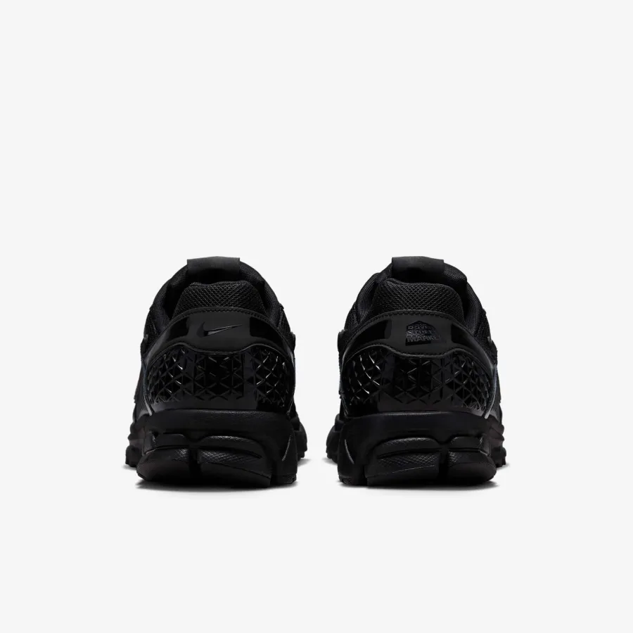 Кросівки Nike Air Zoom Vomero 5 FZ3313-001