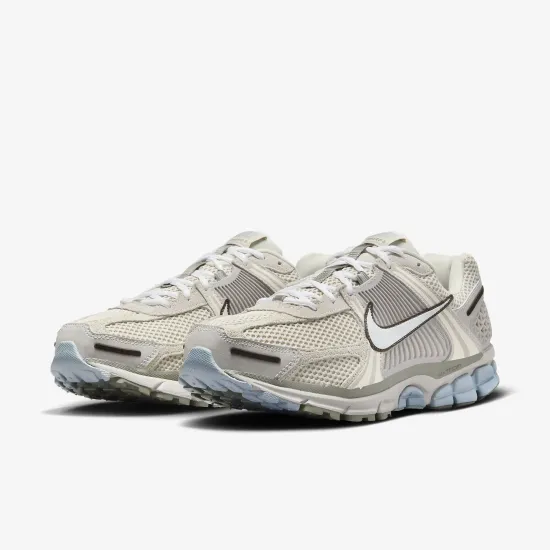 Кросівки Nike Air Zoom Vomero 5 FZ3653-104