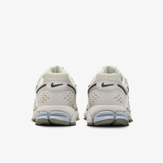 Кросівки Nike Air Zoom Vomero 5 FZ3653-104