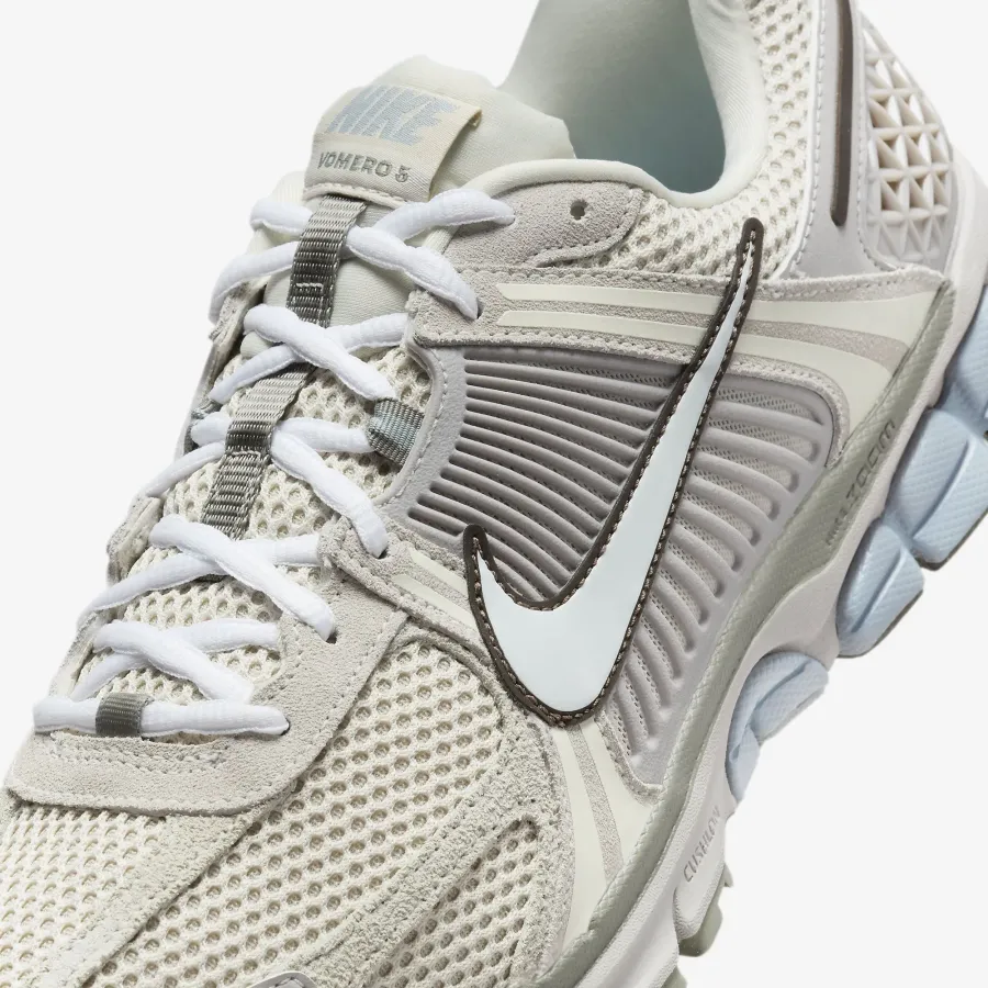 Кросівки Nike Air Zoom Vomero 5 FZ3653-104