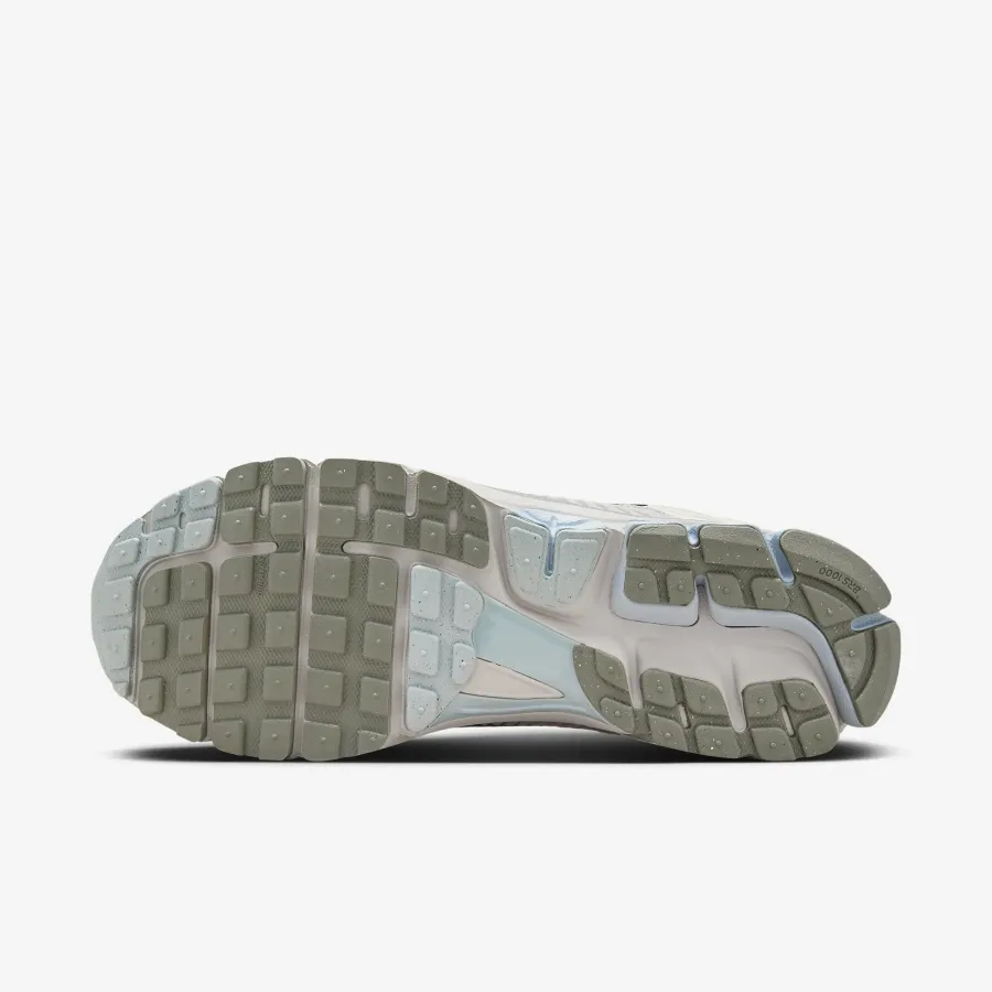 Кросівки Nike Air Zoom Vomero 5 FZ3653-104