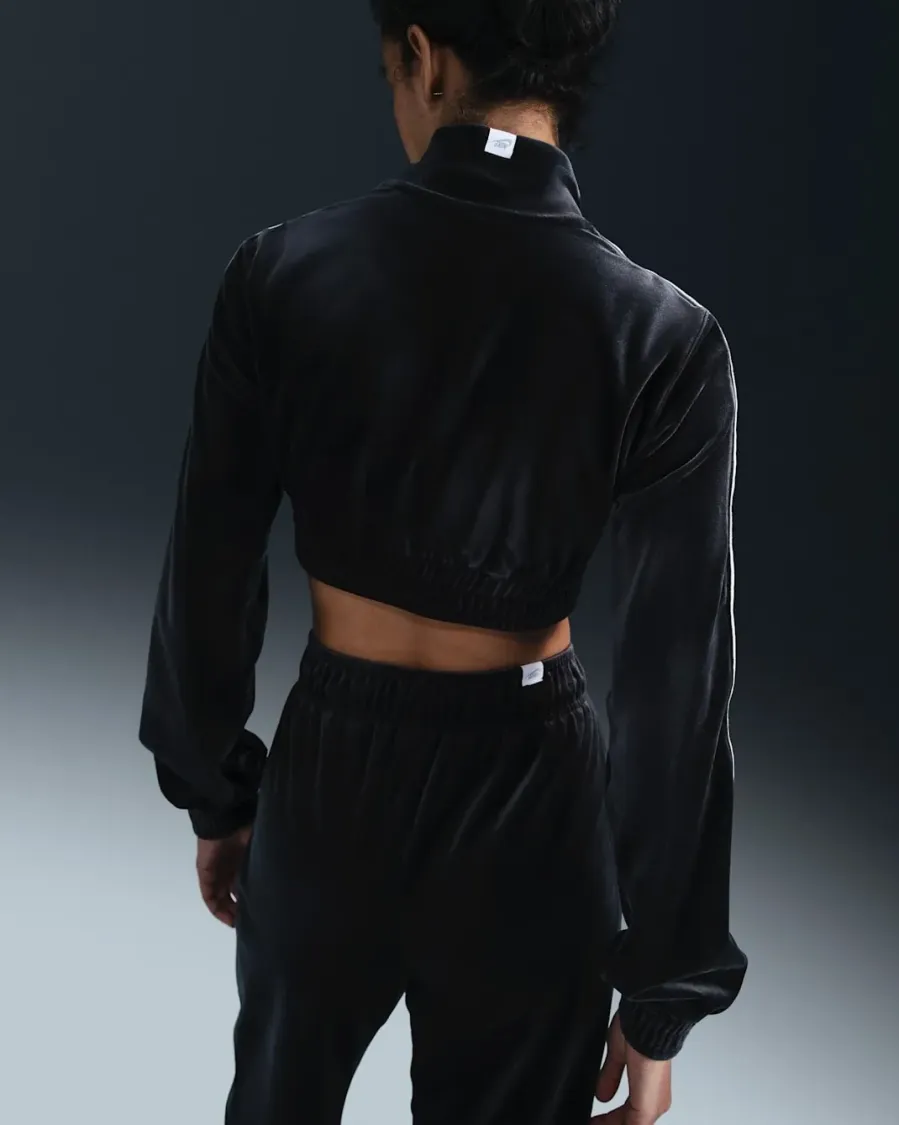 Кофта Nike Sportswear Collection Cropped Velour Full-Zip Top FZ3679-010
