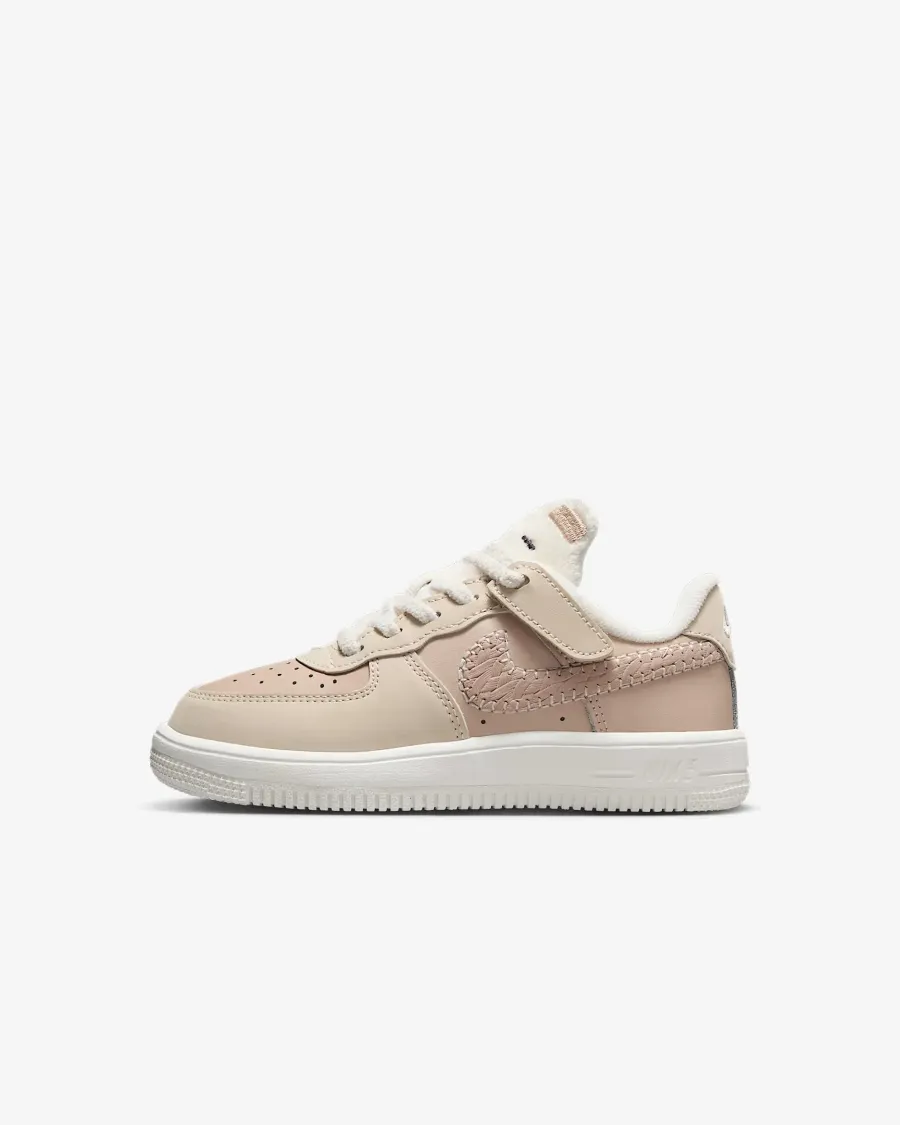 Кросівки Nike Air Force 1 Low SE EasyOn FZ4514-100