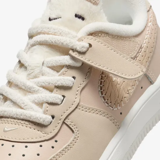 Кросівки Nike Air Force 1 Low SE EasyOn FZ4514-100