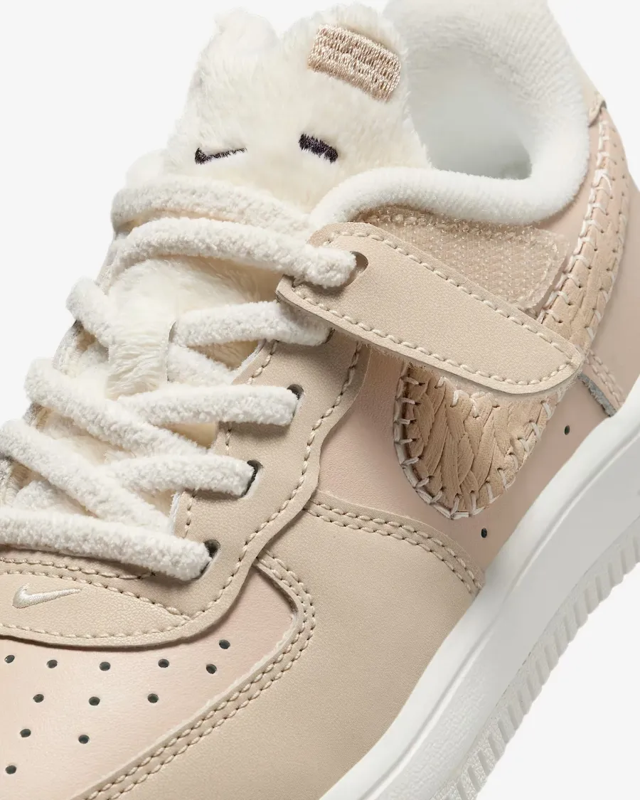 Кросівки Nike Air Force 1 Low SE EasyOn FZ4514-100