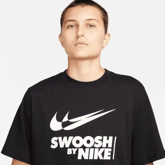 Футболка Nike Sportswear FZ4634-010