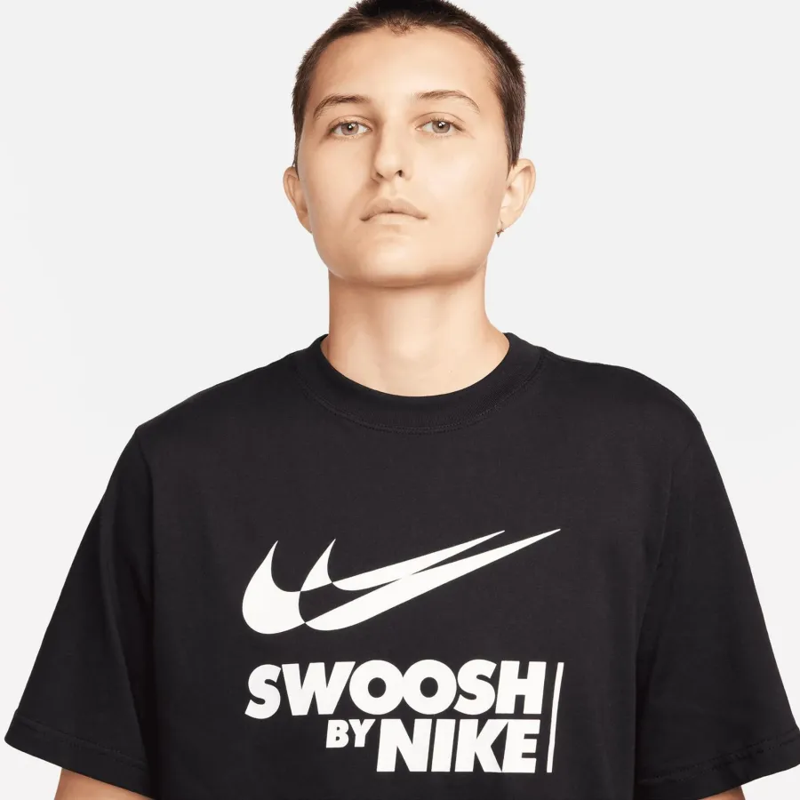 Футболка Nike Sportswear FZ4634-010