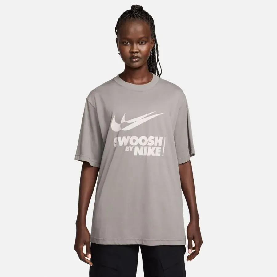 Футболка Nike Sportswear FZ4634-029