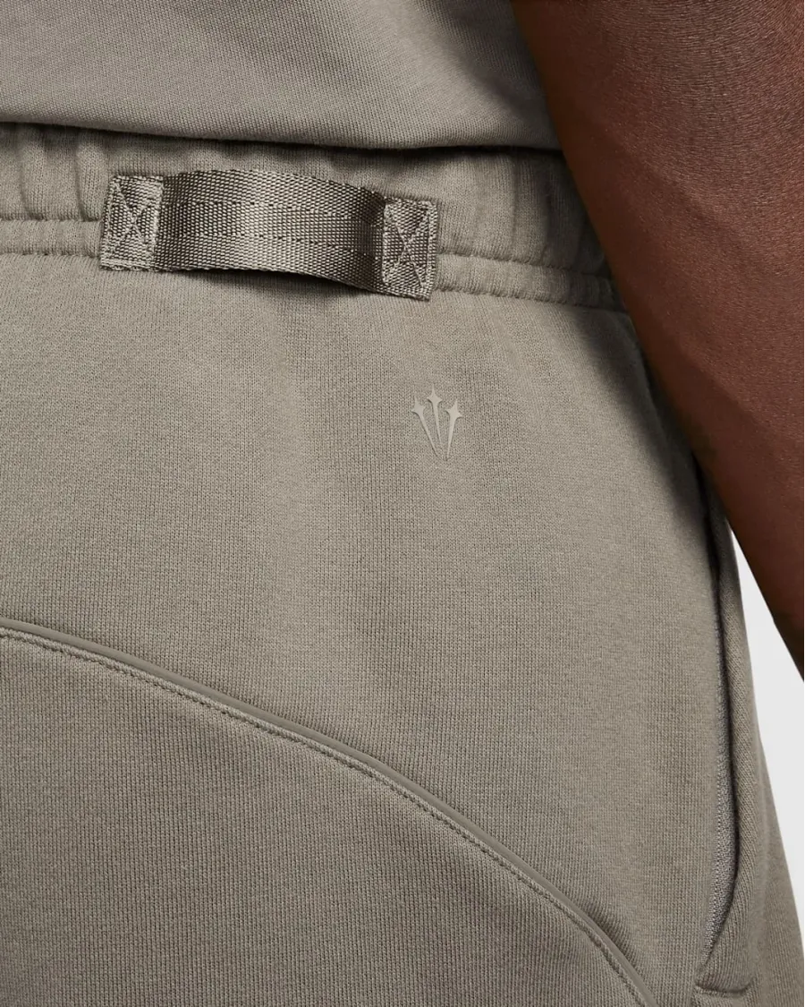 Штани Nike Tech Fleece FZ4675-040