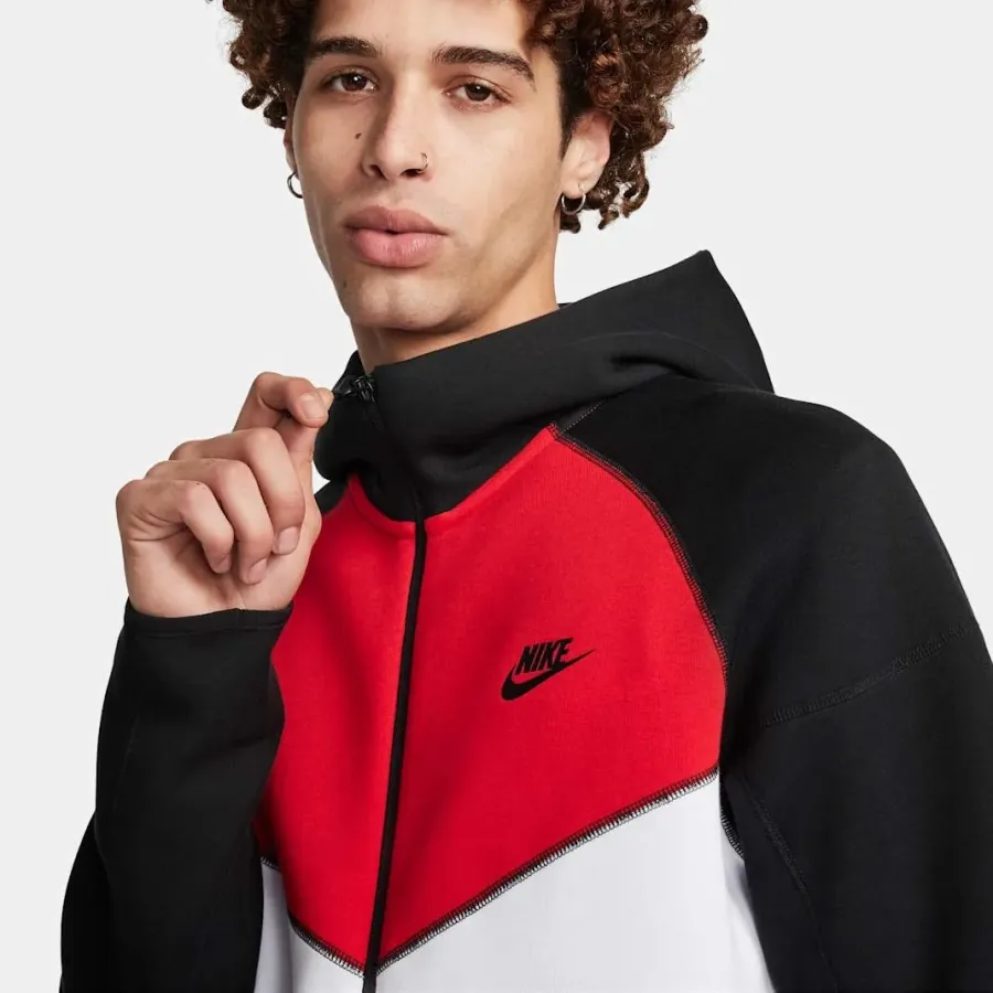 Костюм Nike Sportswear Tech Fleece Windrunner FZ4709-100_FZ4710-657