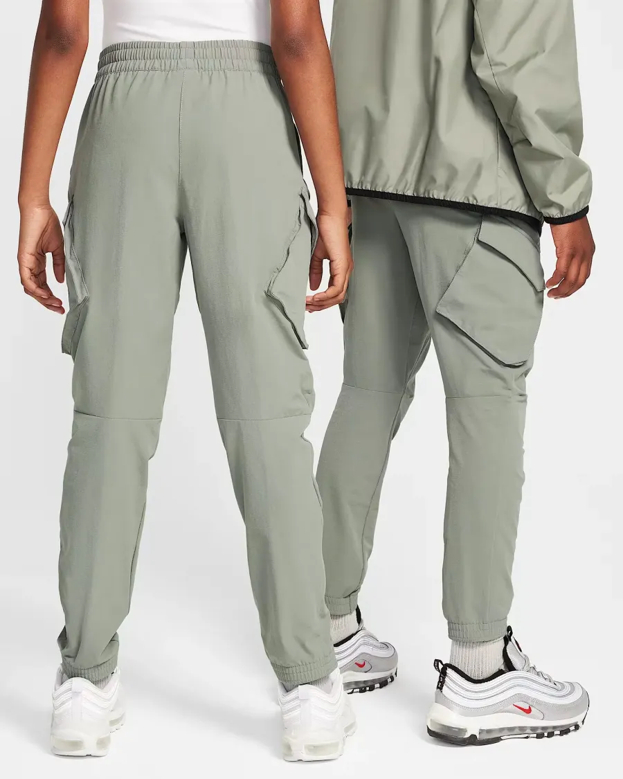Штани Nike Sportswear City Utility Cargo FZ4904-053