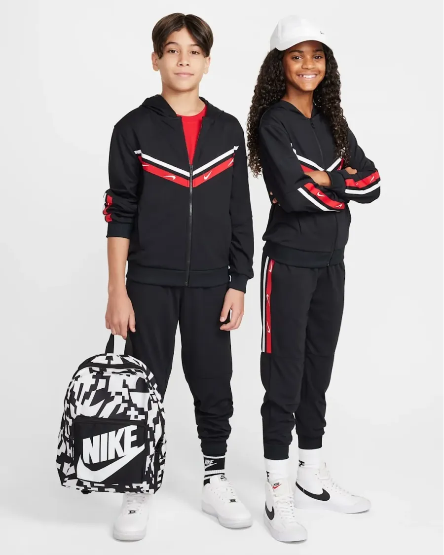 Костюм Nike Sportswear Club Full-Zip FZ4906-010_FZ4911-010