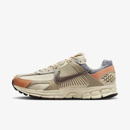 Кросівки Nike Zoom Vomero 5 FZ5051-121