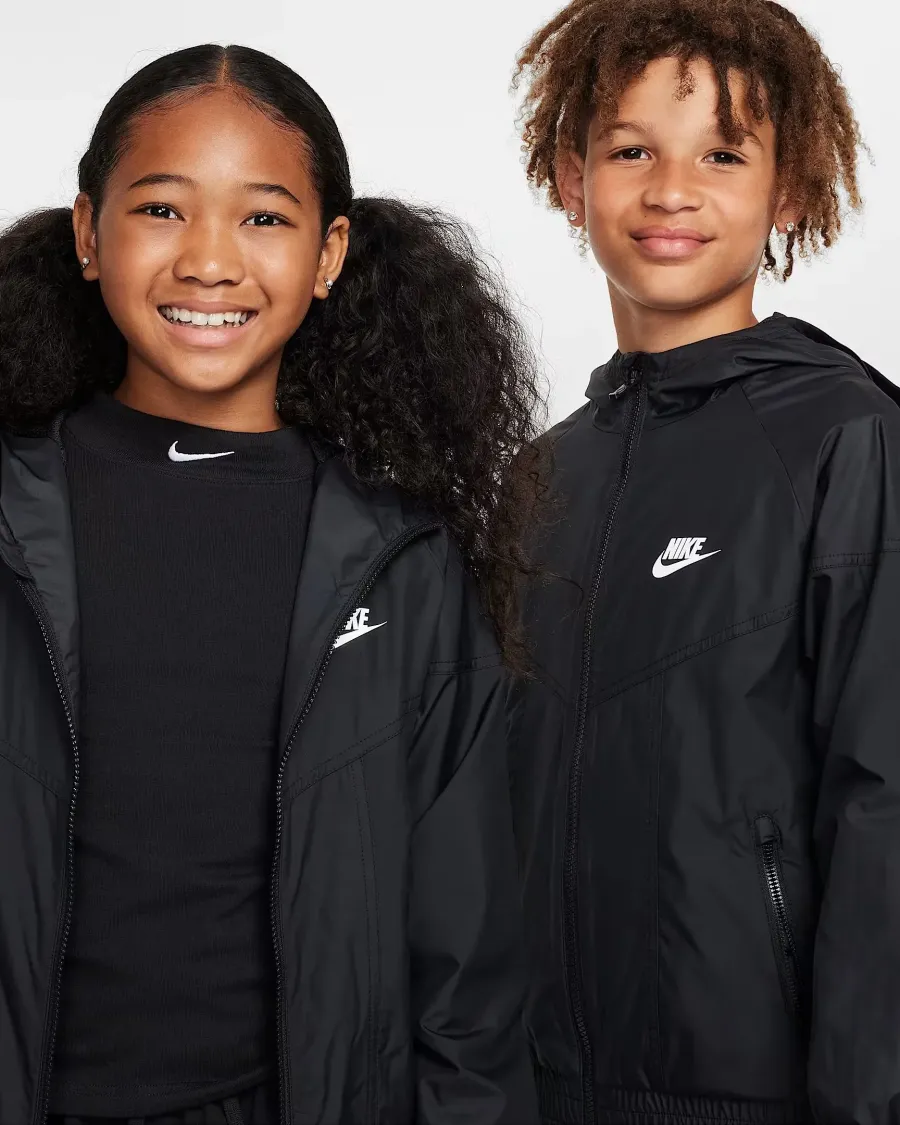 Куртка Nike Sportswear Windrunner Repel FZ5516-010