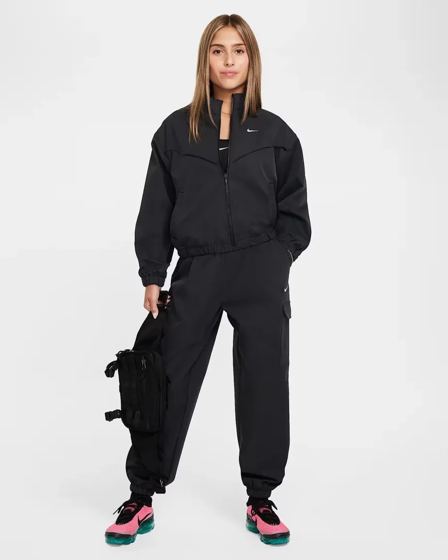 Куртка Nike Sportswear Lightweight FZ5557-010