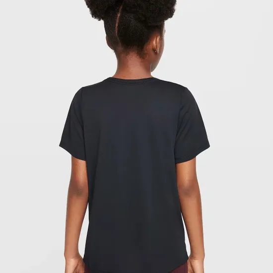 Футболка Nike One Fitted Dri-FIT FZ5600-010