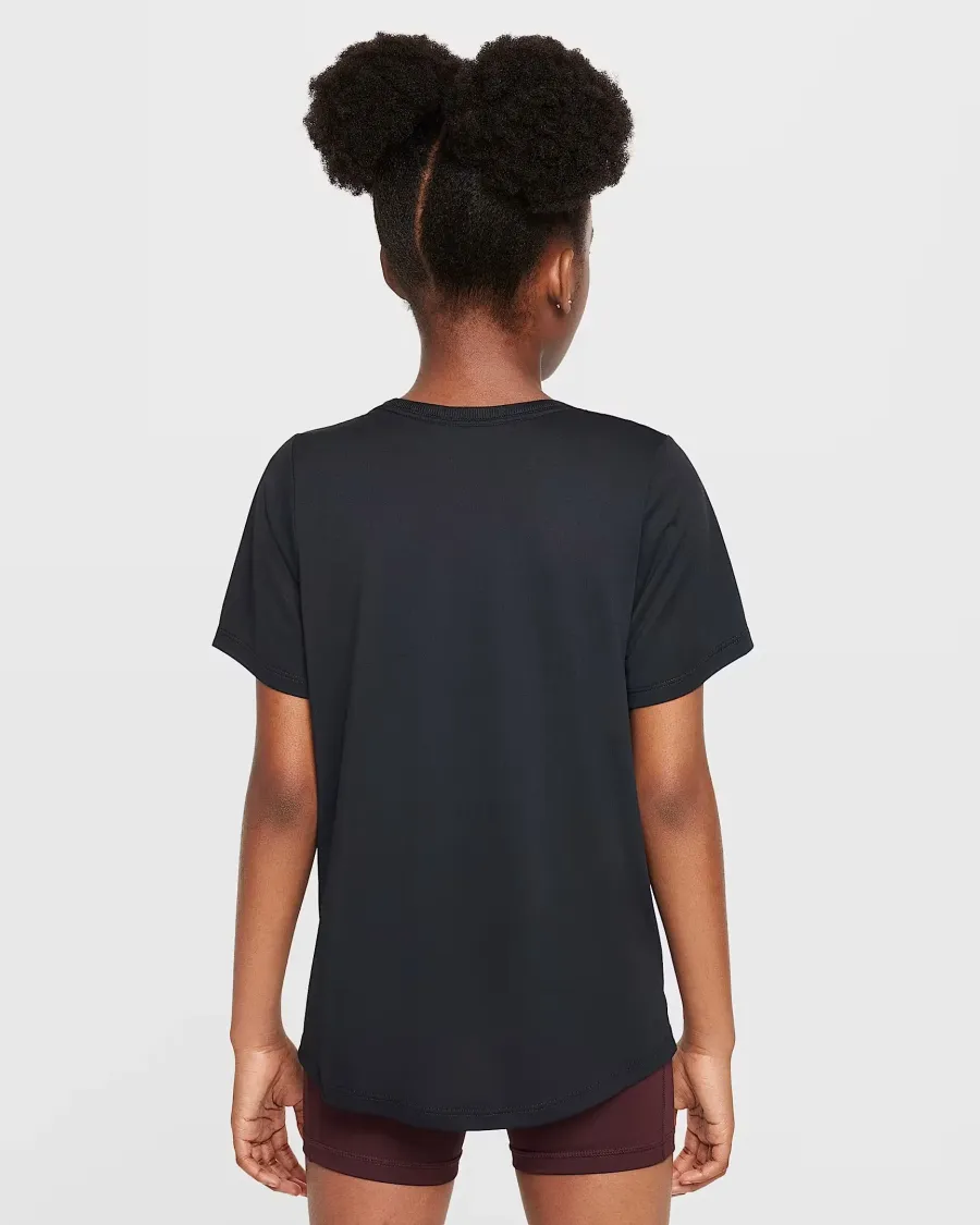 Футболка Nike One Fitted Dri-FIT FZ5600-010
