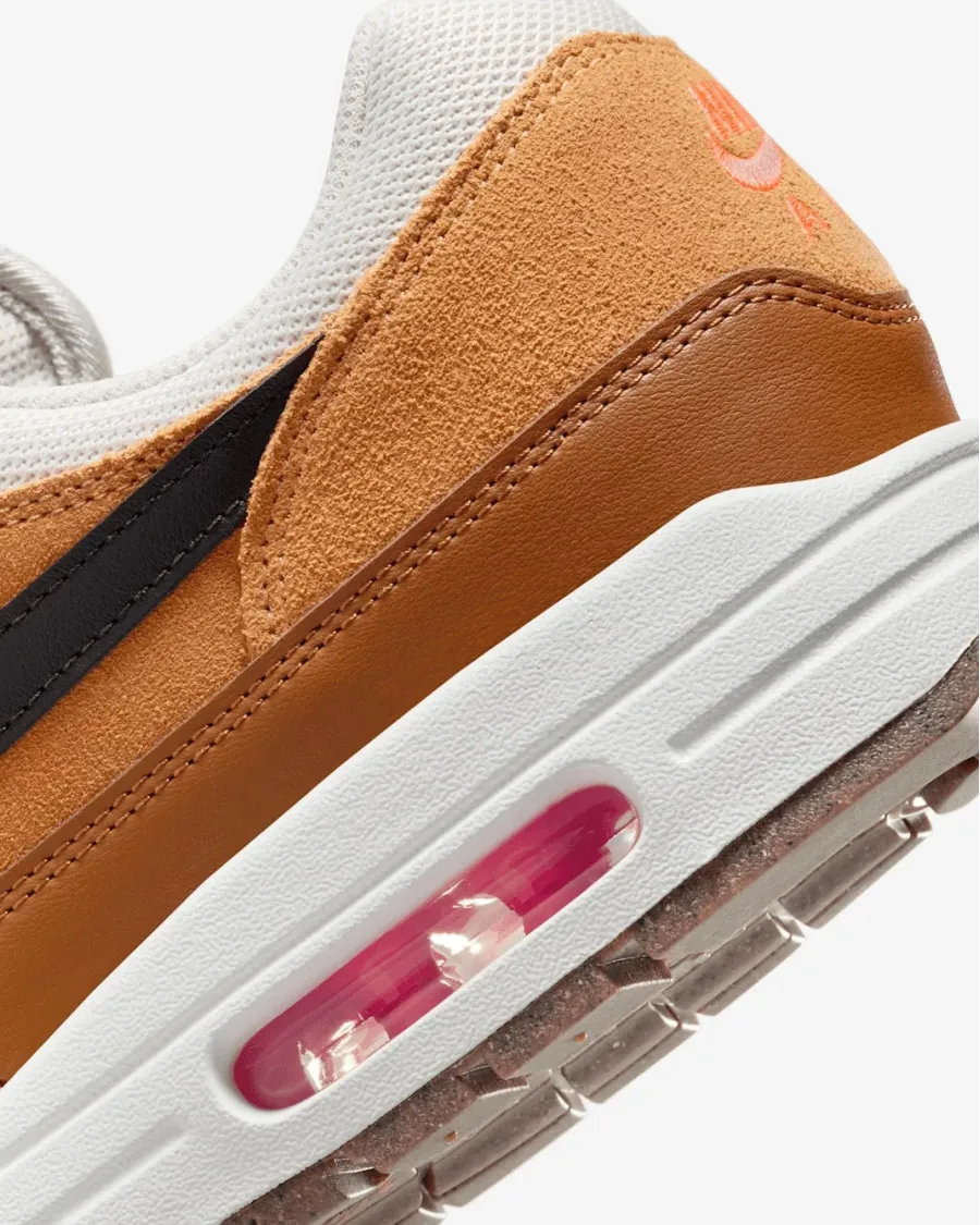 Кросівки Nike Air Max 1 Essential FZ5808-004