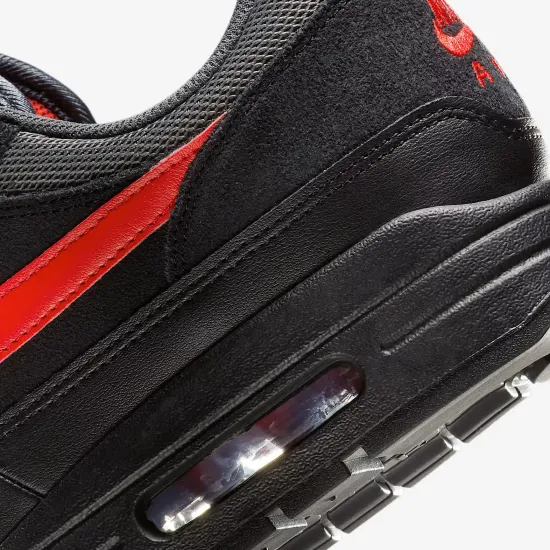 Кросівки Nike Air Max 1 Essential FZ5808-008