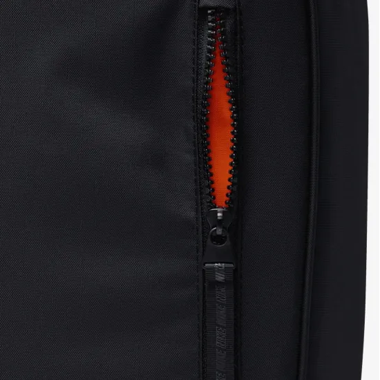 Рюкзак Nike Sportswear Commute FZ6128-011