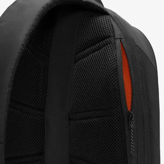 Сумка Nike Sportswear Commute Sling FZ6132-011